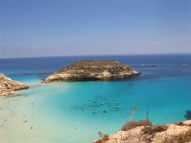 Spiaggia dei Conigli: una delle più belle al mondo